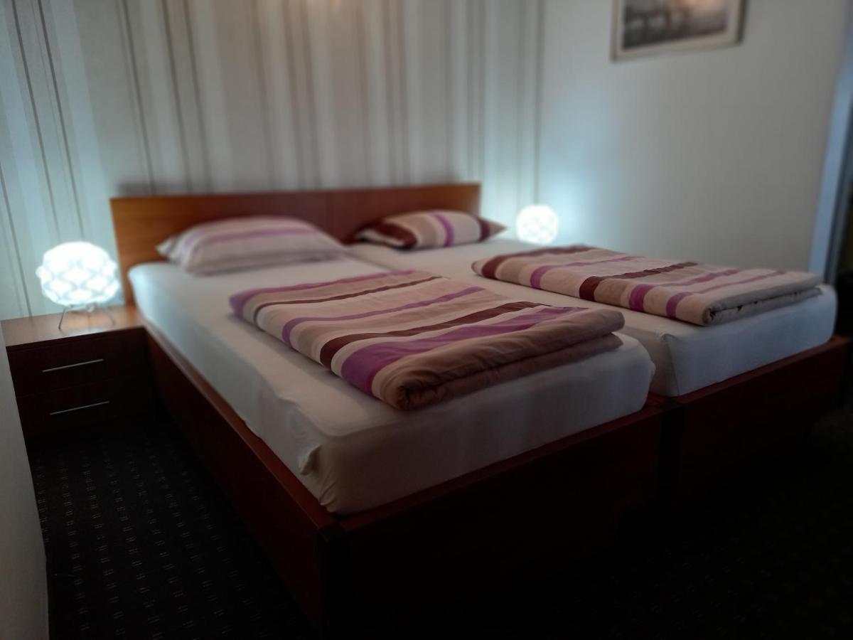 Prenociste Zan Hotel SJJ Cameră foto